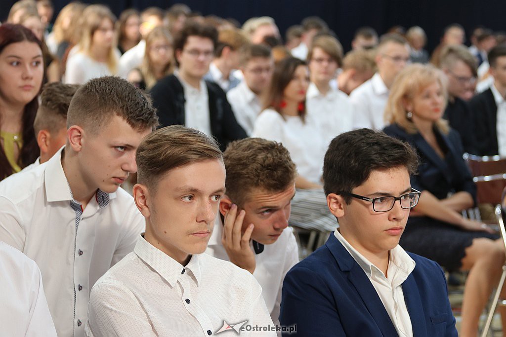 Rozpoczęcie roku szkolnego w ZSZ 3 w Ostrołęce [03.09.2018] - zdjęcie #4 - eOstroleka.pl