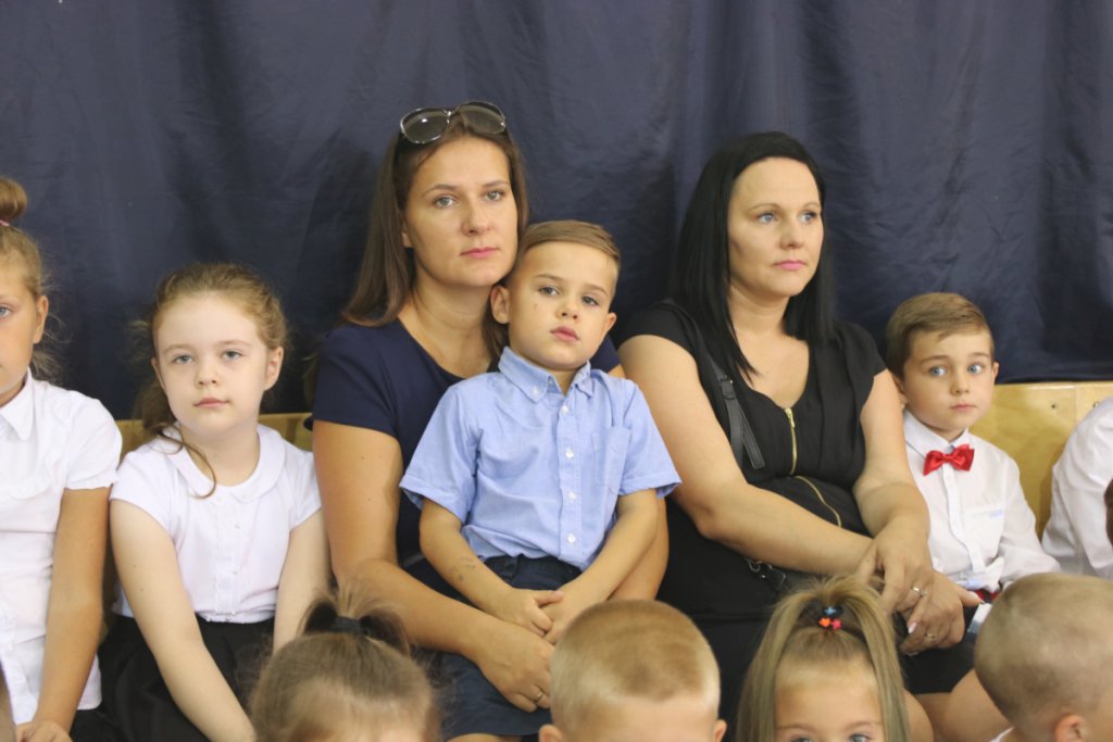 Rozpoczęcie roku szkolnego w SP 6 w Ostrołęce [03.09.2018] - zdjęcie #21 - eOstroleka.pl