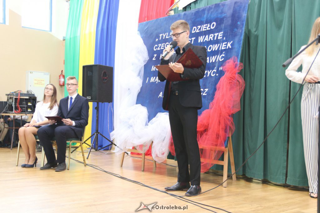 Rozpoczęcie roku szkolnego w  I LO w Ostrołęce [03.09.2018] - zdjęcie #50 - eOstroleka.pl