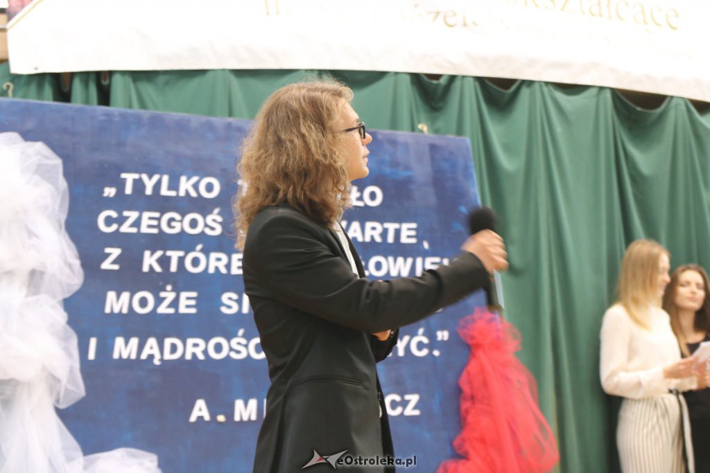 Rozpoczęcie roku szkolnego w  I LO w Ostrołęce [03.09.2018] - zdjęcie #36 - eOstroleka.pl