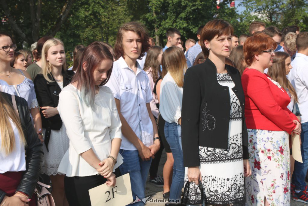 Rozpoczęcie roku szkolnego w ZSZ nr 2 w Ostrołęce [03.09.2018] - zdjęcie #19 - eOstroleka.pl