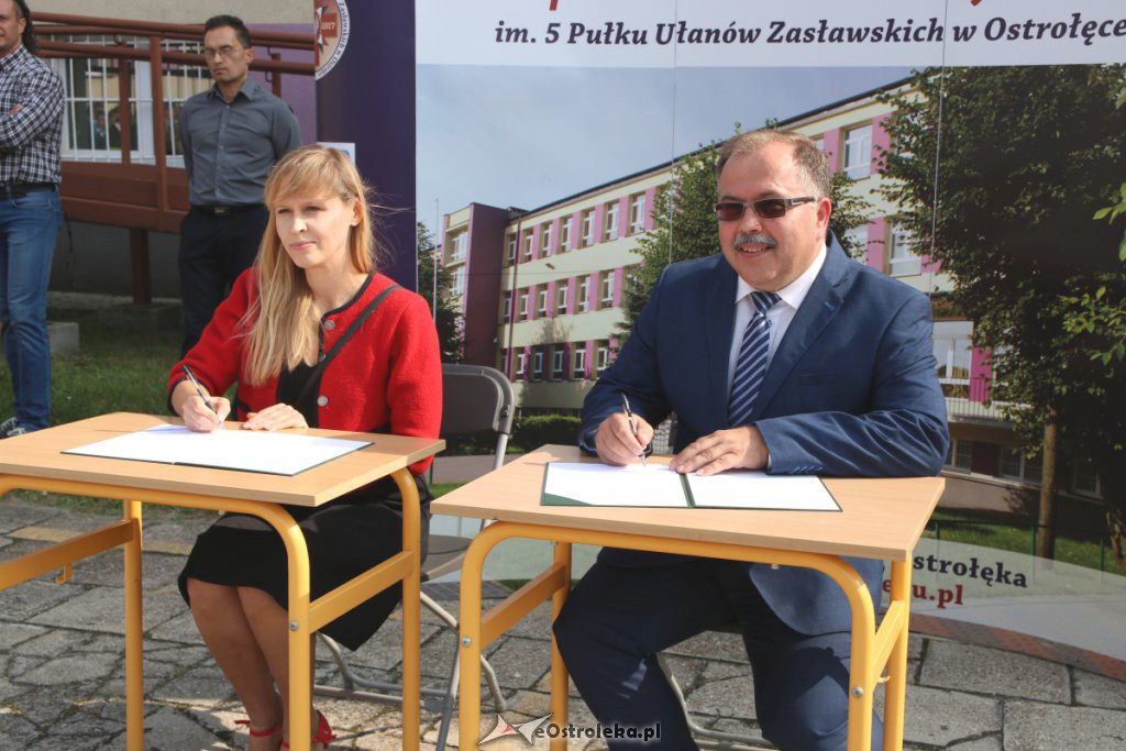 Rozpoczęcie roku szkolnego w ZSZ nr 2 w Ostrołęce [03.09.2018] - zdjęcie #3 - eOstroleka.pl