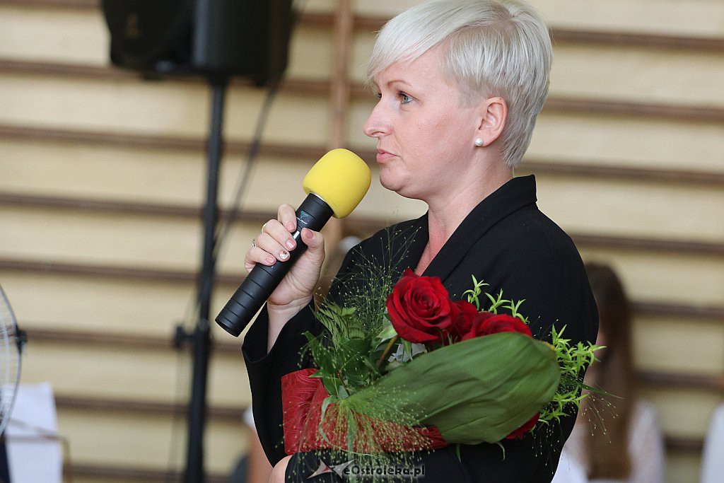 Pożegnanie dyrektor Aliny Jabłonowskiej [03.09.2018] - zdjęcie #6 - eOstroleka.pl