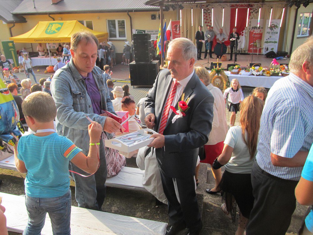 Dożynki gminne w Baranowie. Zagrał Ivan Komarenko i zespół Everest [09.09.2018] - zdjęcie #35 - eOstroleka.pl