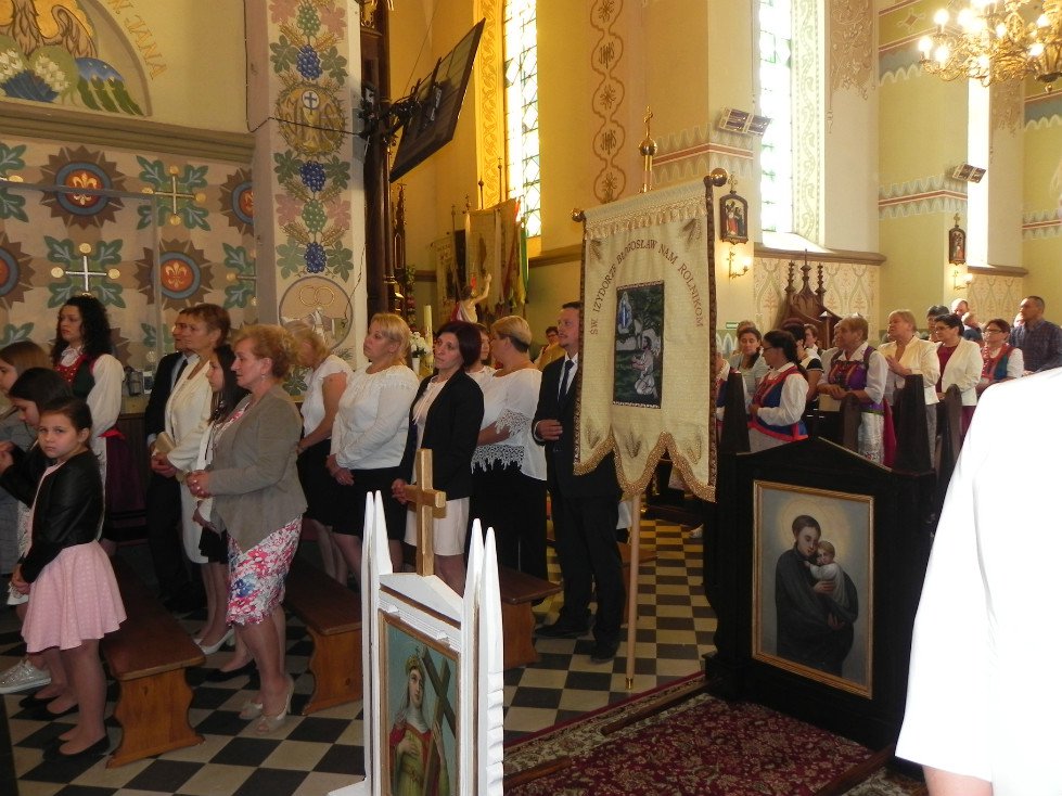 Zalas: Uroczystość poświęcenia chorągwi kościelnej [08.09.2018] - zdjęcie #15 - eOstroleka.pl