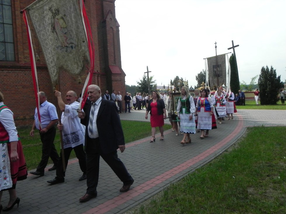 Zalas: Uroczystość poświęcenia chorągwi kościelnej [08.09.2018] - zdjęcie #24 - eOstroleka.pl