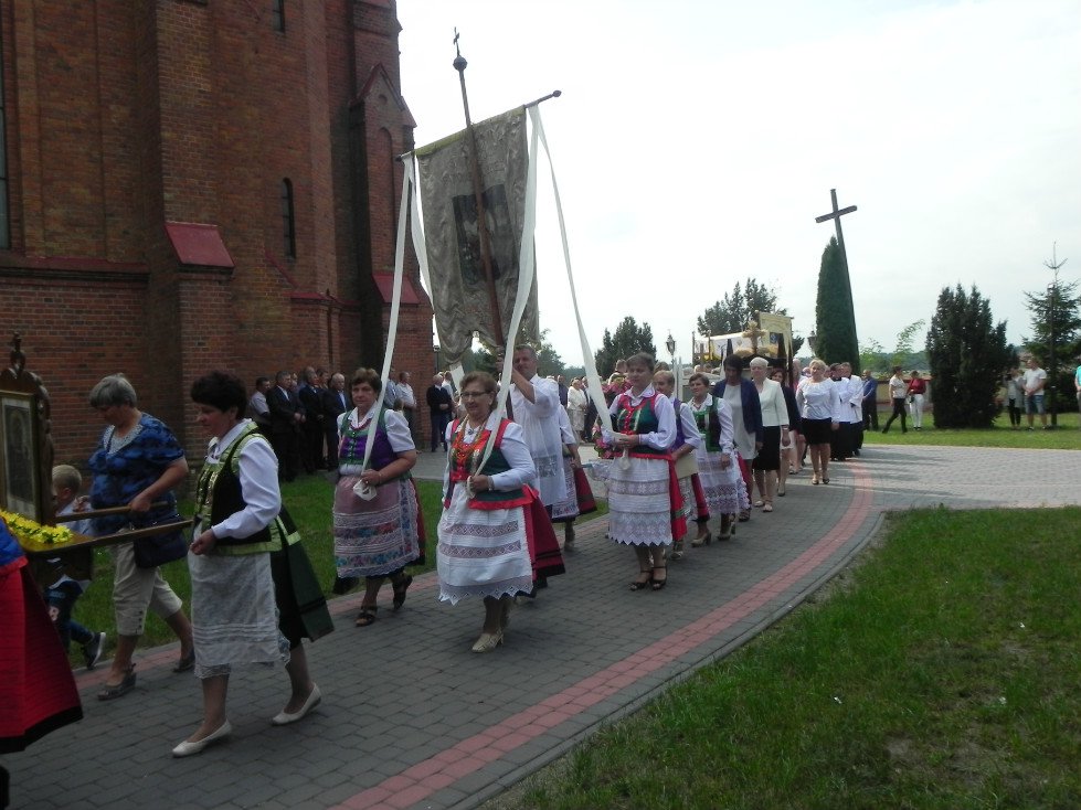 Zalas: Uroczystość poświęcenia chorągwi kościelnej [08.09.2018] - zdjęcie #26 - eOstroleka.pl