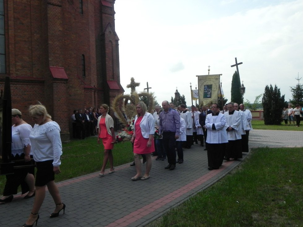 Zalas: Uroczystość poświęcenia chorągwi kościelnej [08.09.2018] - zdjęcie #28 - eOstroleka.pl