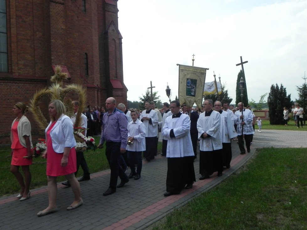 Zalas: Uroczystość poświęcenia chorągwi kościelnej [08.09.2018] - zdjęcie #29 - eOstroleka.pl