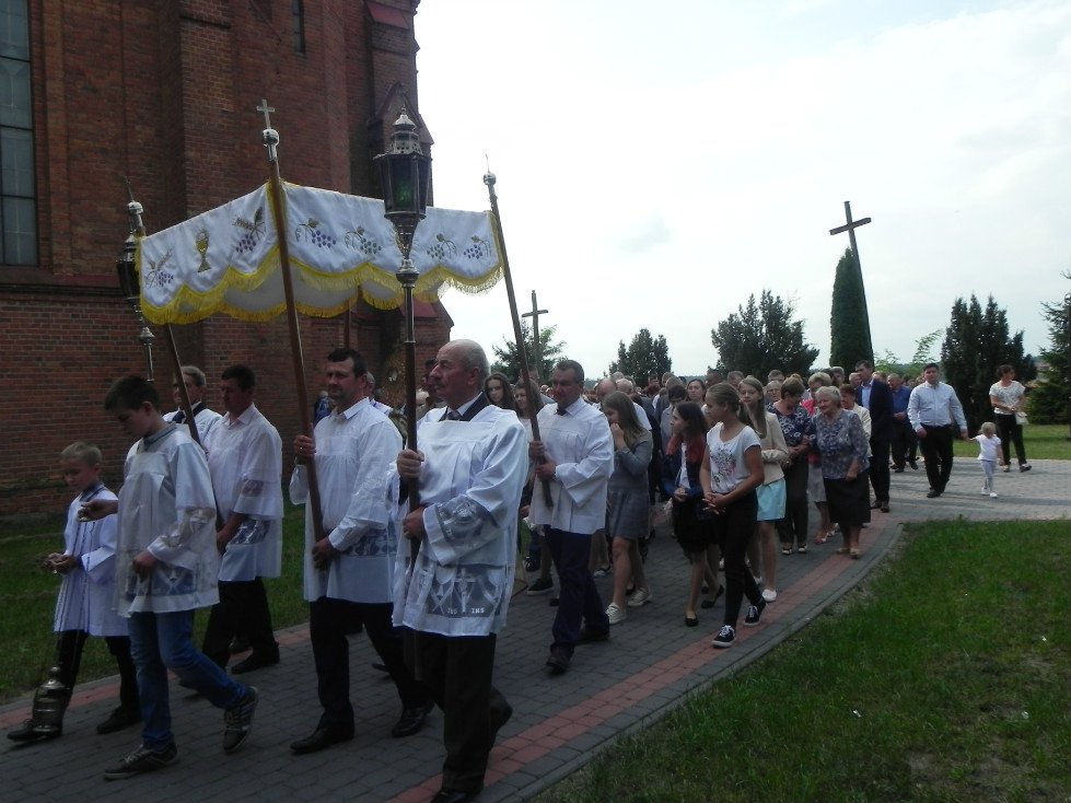 Zalas: Uroczystość poświęcenia chorągwi kościelnej [08.09.2018] - zdjęcie #32 - eOstroleka.pl