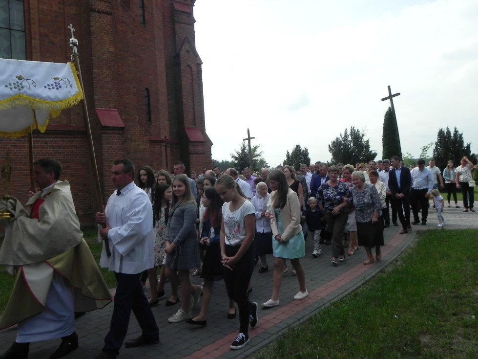 Zalas: Uroczystość poświęcenia chorągwi kościelnej [08.09.2018] - zdjęcie #33 - eOstroleka.pl