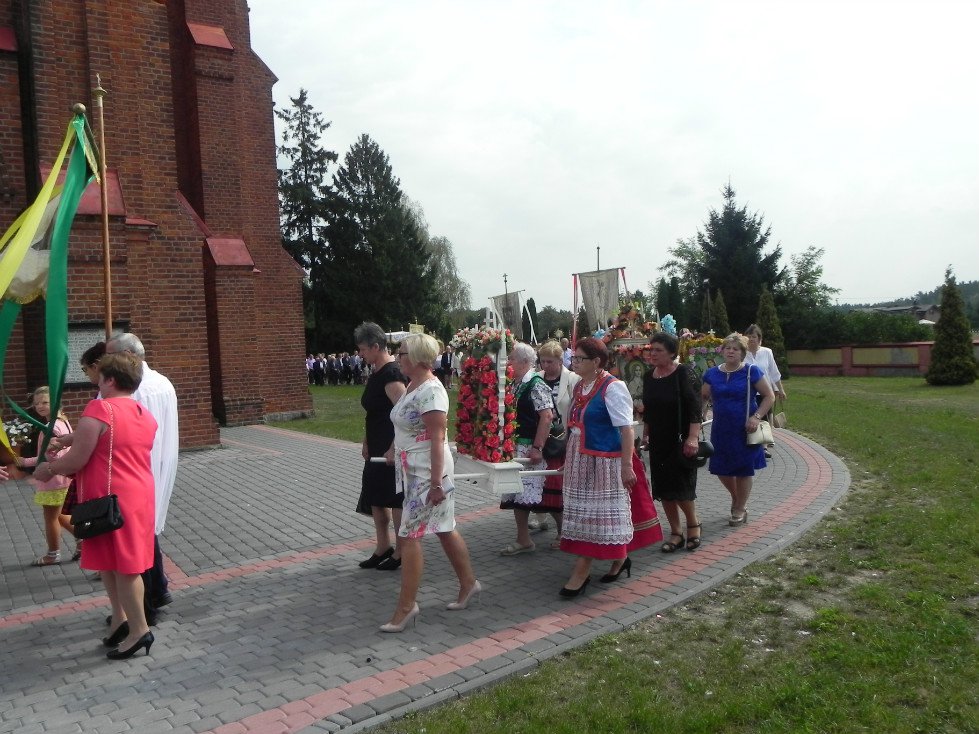 Zalas: Uroczystość poświęcenia chorągwi kościelnej [08.09.2018] - zdjęcie #43 - eOstroleka.pl