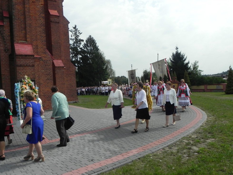 Zalas: Uroczystość poświęcenia chorągwi kościelnej [08.09.2018] - zdjęcie #37 - eOstroleka.pl