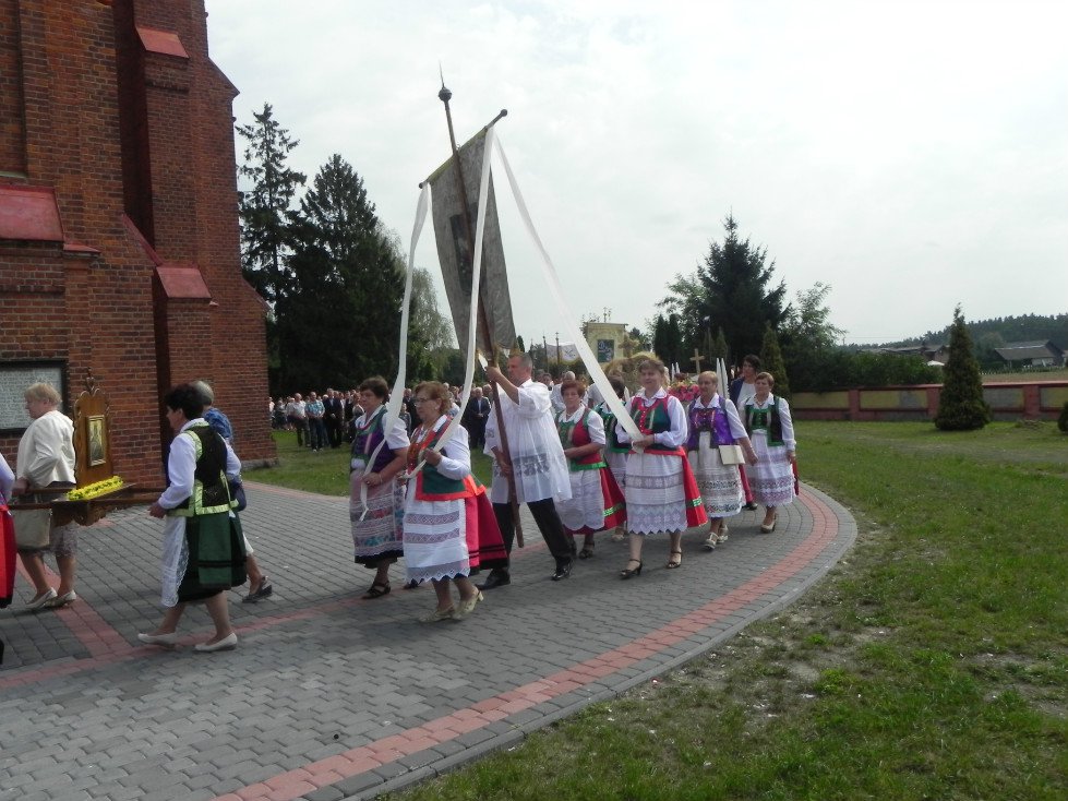 Zalas: Uroczystość poświęcenia chorągwi kościelnej [08.09.2018] - zdjęcie #53 - eOstroleka.pl