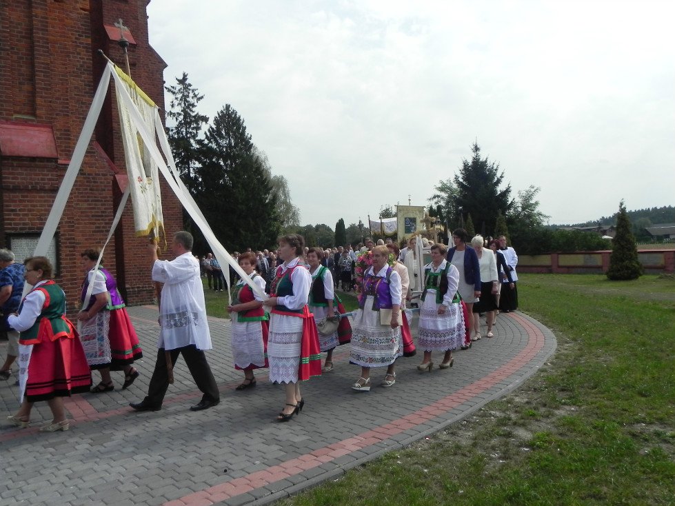 Zalas: Uroczystość poświęcenia chorągwi kościelnej [08.09.2018] - zdjęcie #28 - eOstroleka.pl