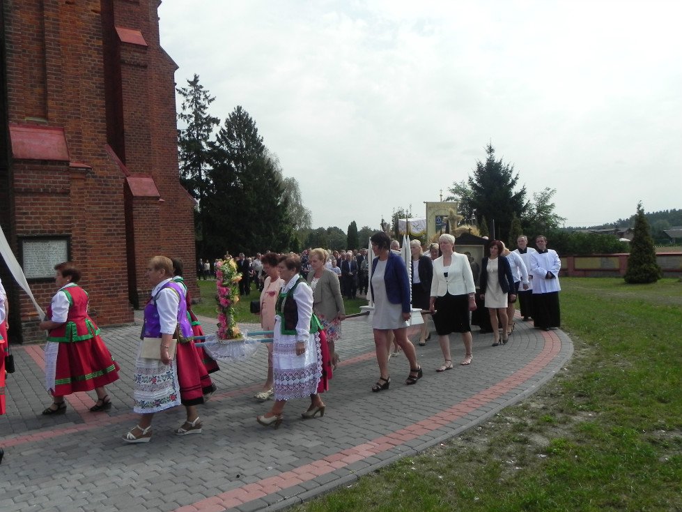 Zalas: Uroczystość poświęcenia chorągwi kościelnej [08.09.2018] - zdjęcie #55 - eOstroleka.pl