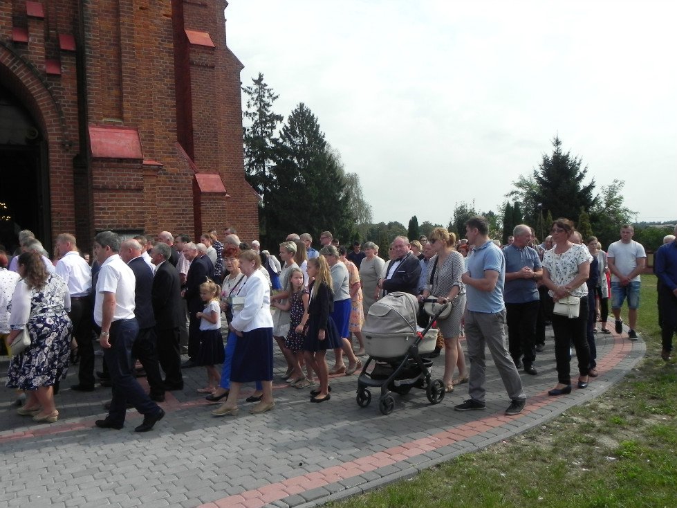 Zalas: Uroczystość poświęcenia chorągwi kościelnej [08.09.2018] - zdjęcie #68 - eOstroleka.pl