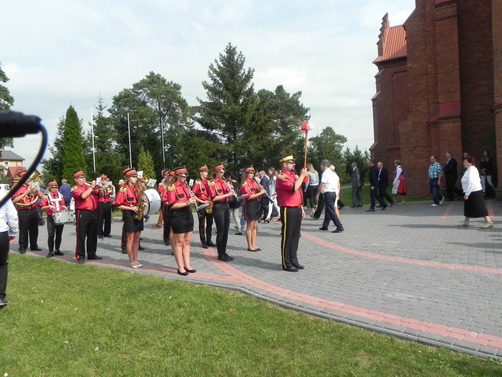 Zalas: Uroczystość poświęcenia chorągwi kościelnej [08.09.2018] - zdjęcie #10 - eOstroleka.pl