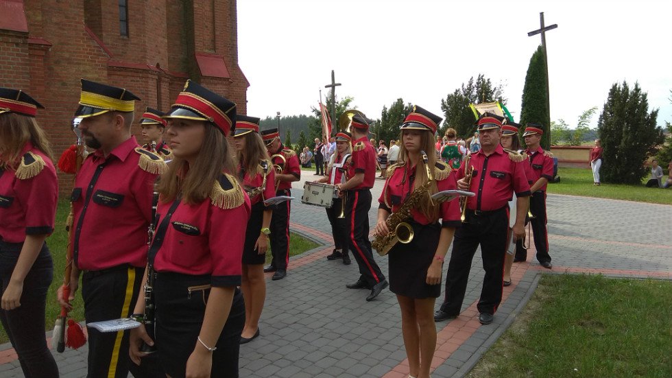 Zalas: Uroczystość poświęcenia chorągwi kościelnej [08.09.2018] - zdjęcie #6 - eOstroleka.pl