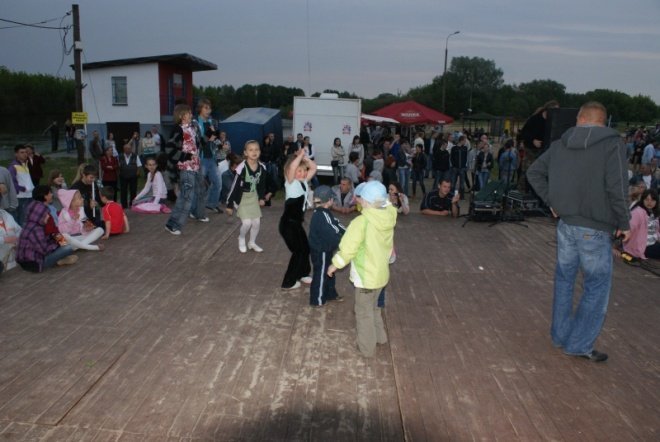 Dzień Dziecka na plaży (30.05.2010) - zdjęcie #14 - eOstroleka.pl
