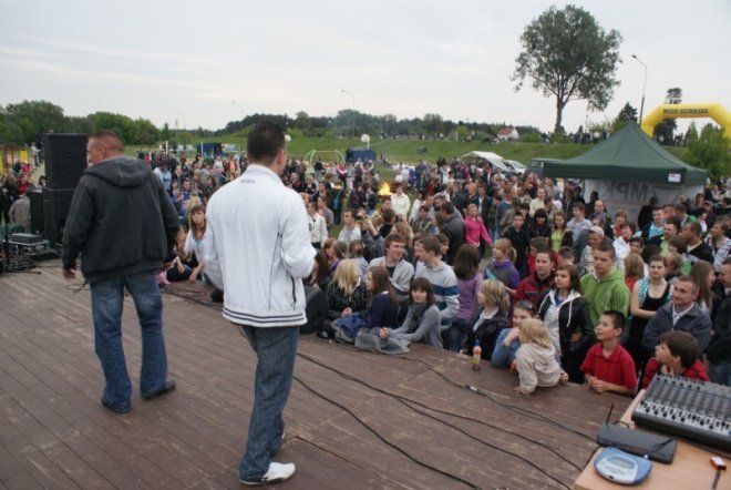 Dzień Dziecka na plaży (30.05.2010) - zdjęcie #11 - eOstroleka.pl