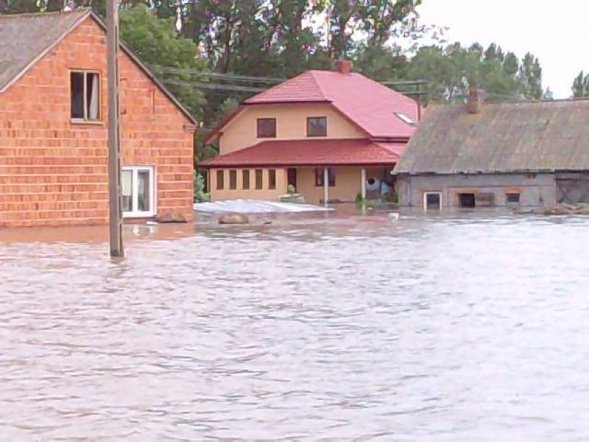 OSP pomagało powodzianom pod Płockiem  - zdjęcie #25 - eOstroleka.pl
