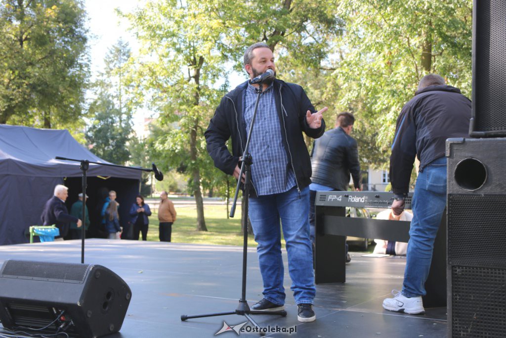 Festyn „Spotkajmy się w Parku” [30.09.2018] - zdjęcie #3 - eOstroleka.pl
