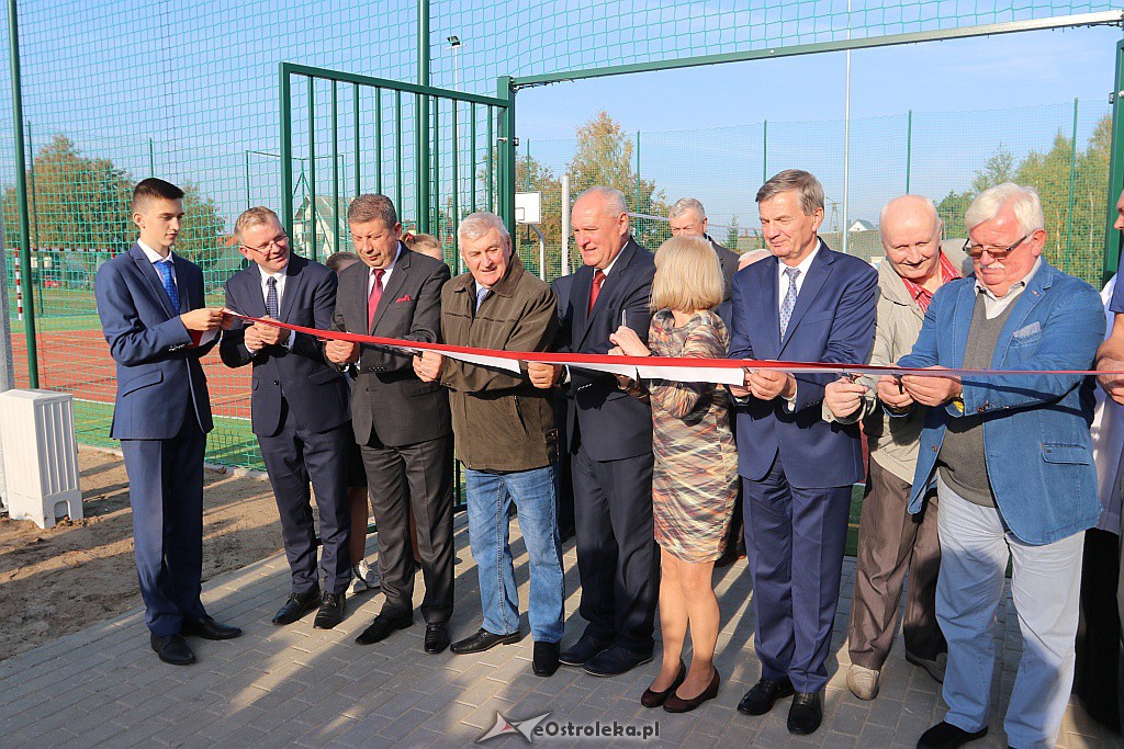 Giba na otwarciu boiska w Sypniewie [10.10.2018] - zdjęcie #55 - eOstroleka.pl
