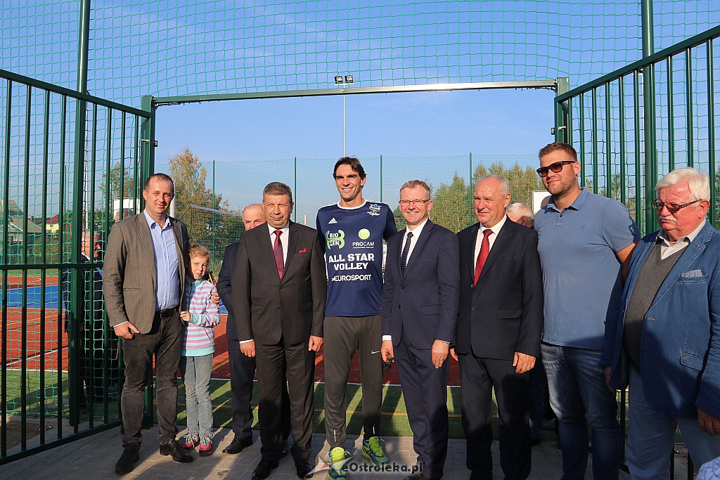 Giba na otwarciu boiska w Sypniewie [10.10.2018] - zdjęcie #63 - eOstroleka.pl