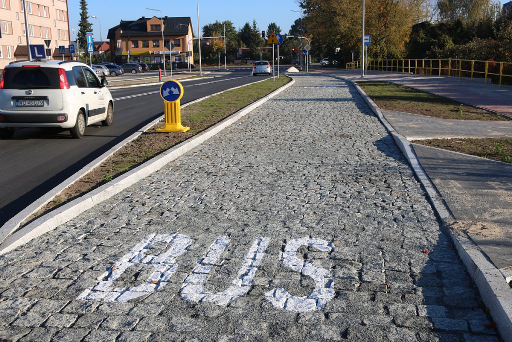 Ulica Dobrzańskiego oficjalnie oddana do użytku [12.10.2018] - zdjęcie #28 - eOstroleka.pl