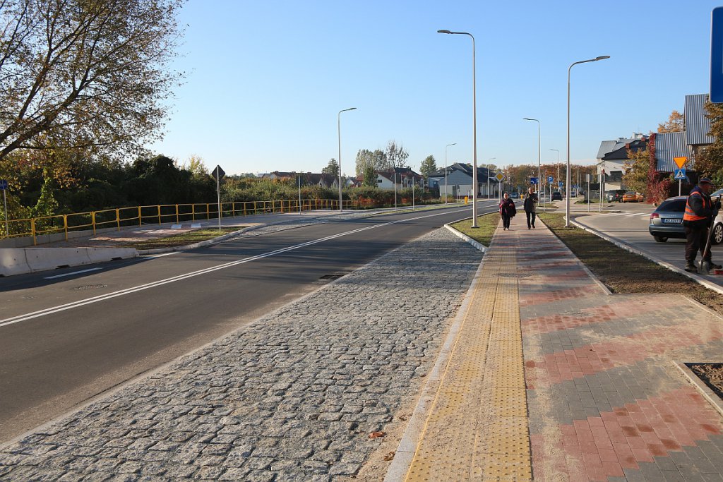 Ulica Dobrzańskiego oficjalnie oddana do użytku [12.10.2018] - zdjęcie #41 - eOstroleka.pl