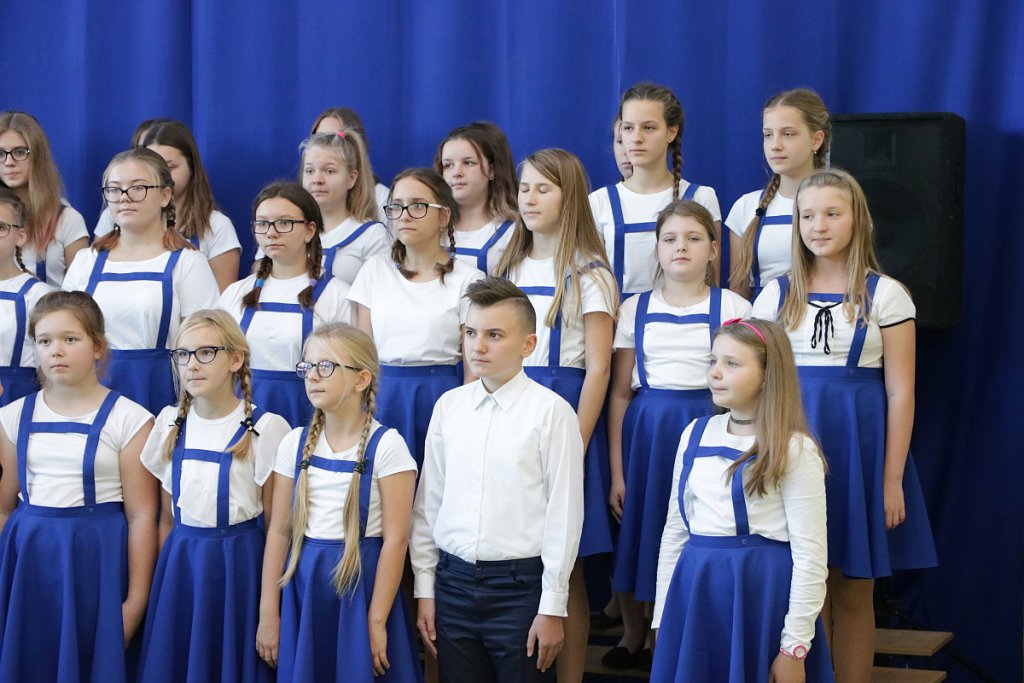 Pasowanie na ucznia w Szkole Podstawowej nr 3 [12.10.2018] - zdjęcie #2 - eOstroleka.pl