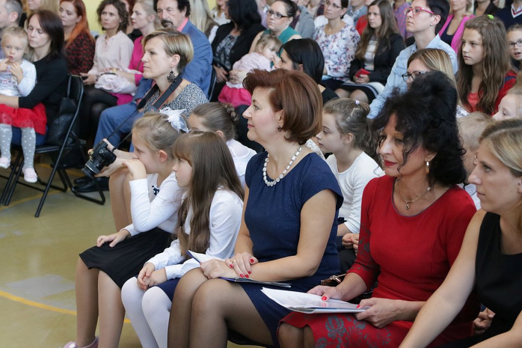 Pasowanie na ucznia w Szkole Podstawowej nr 3 [12.10.2018] - zdjęcie #17 - eOstroleka.pl