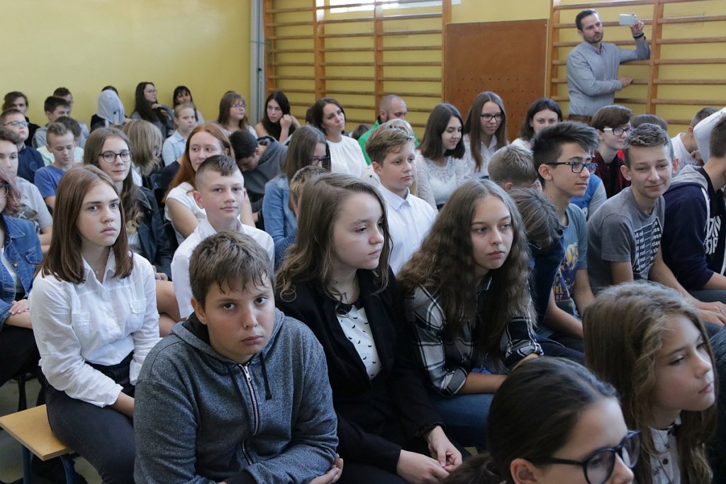 Pasowanie na ucznia w Szkole Podstawowej nr 3 [12.10.2018] - zdjęcie #32 - eOstroleka.pl