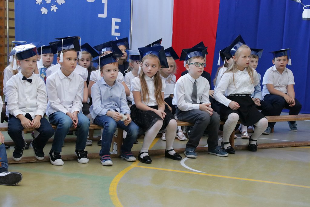 Pasowanie na ucznia w Szkole Podstawowej nr 3 [12.10.2018] - zdjęcie #82 - eOstroleka.pl