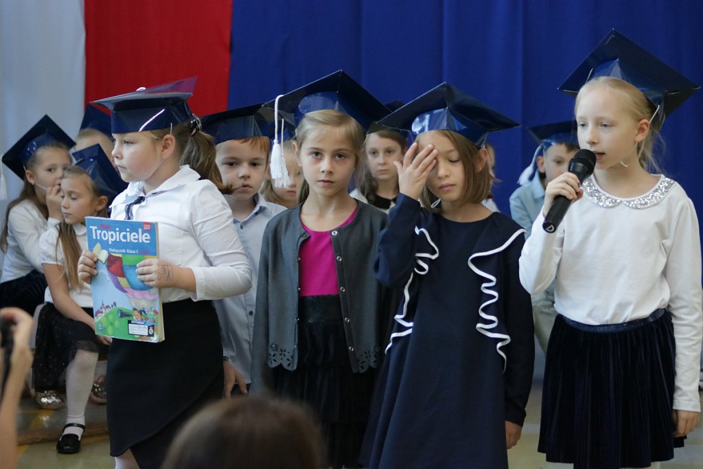 Pasowanie na ucznia w Szkole Podstawowej nr 3 [12.10.2018] - zdjęcie #85 - eOstroleka.pl