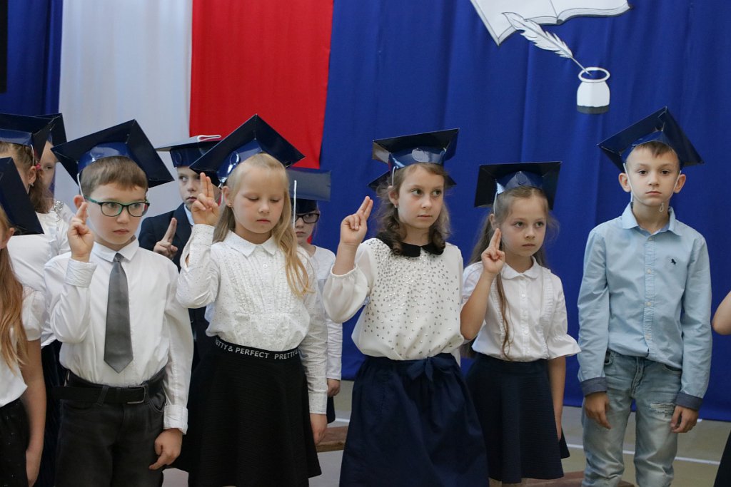 Pasowanie na ucznia w Szkole Podstawowej nr 3 [12.10.2018] - zdjęcie #98 - eOstroleka.pl