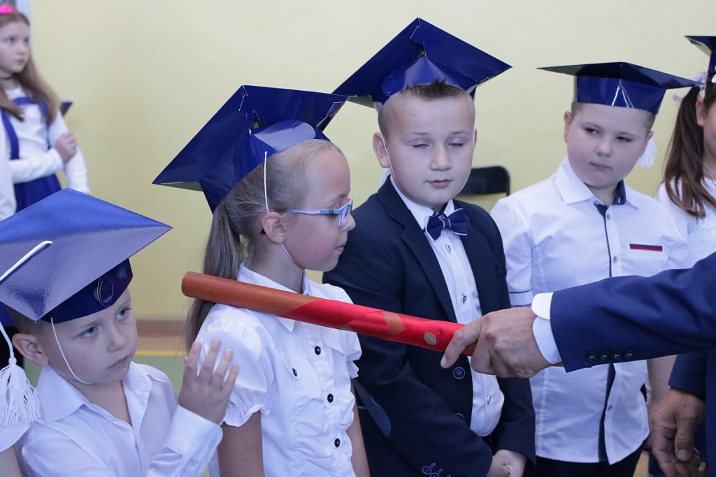 Pasowanie na ucznia w Szkole Podstawowej nr 3 [12.10.2018] - zdjęcie #5 - eOstroleka.pl