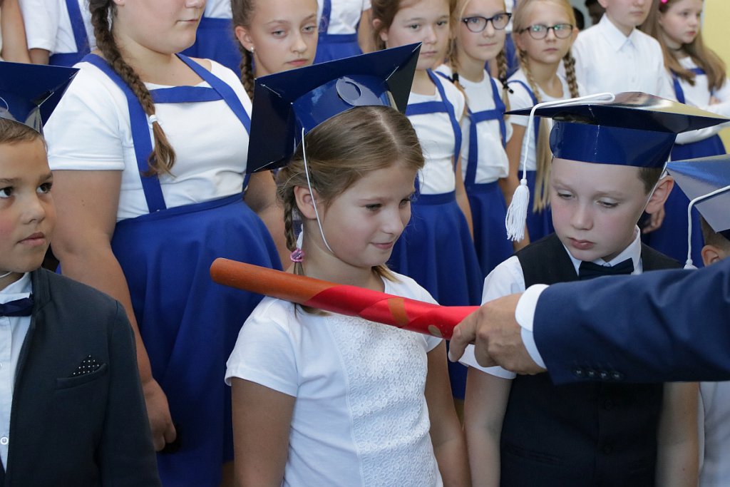 Pasowanie na ucznia w Szkole Podstawowej nr 3 [12.10.2018] - zdjęcie #2 - eOstroleka.pl