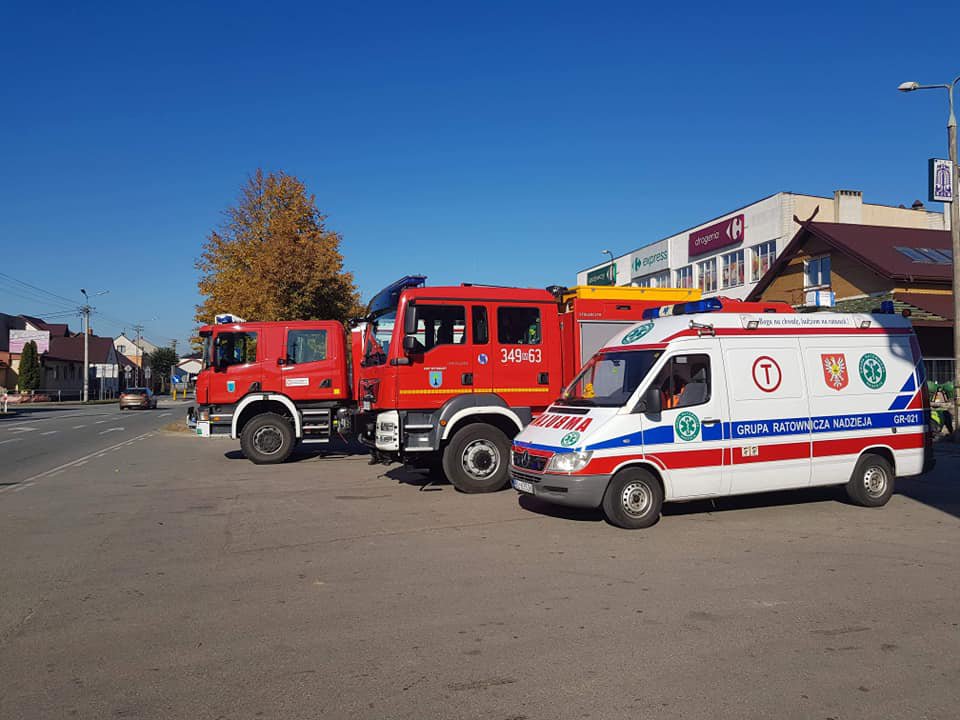 Alarm pożarowy i ewakuacja w ZSP w Myszyńcu [12.10.2018] - zdjęcie #4 - eOstroleka.pl