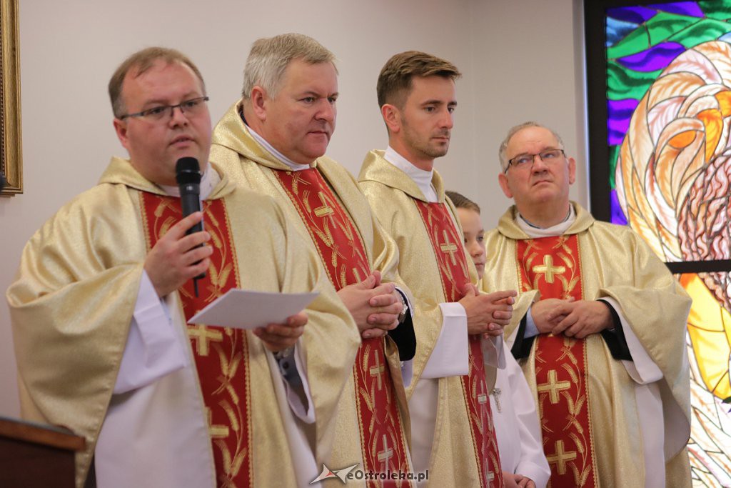 Przekazanie relikwii św. Jana Pawła II do szpitalnej kaplicy [17.10.2018] - zdjęcie #11 - eOstroleka.pl