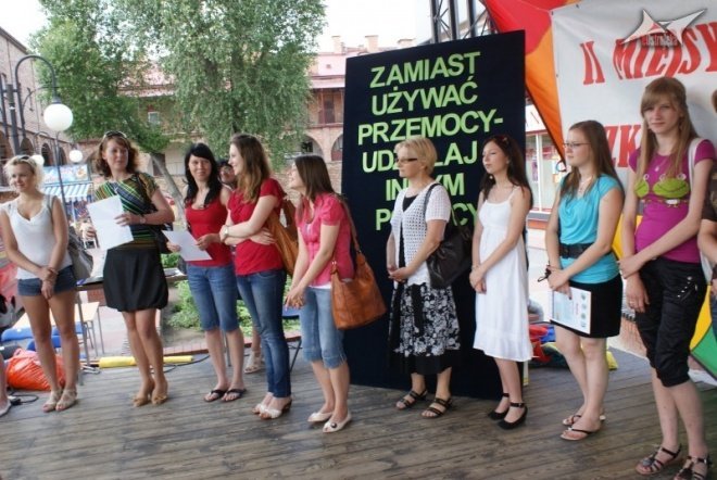 II Miejski Dzień Szkoły Bez Przemocy (07.06.2010) - zdjęcie #8 - eOstroleka.pl