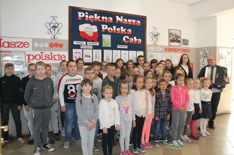 Projekt „Piękna nasza Polska cała” w SP w Zalasiu [29.10.2018] - zdjęcie #11 - eOstroleka.pl