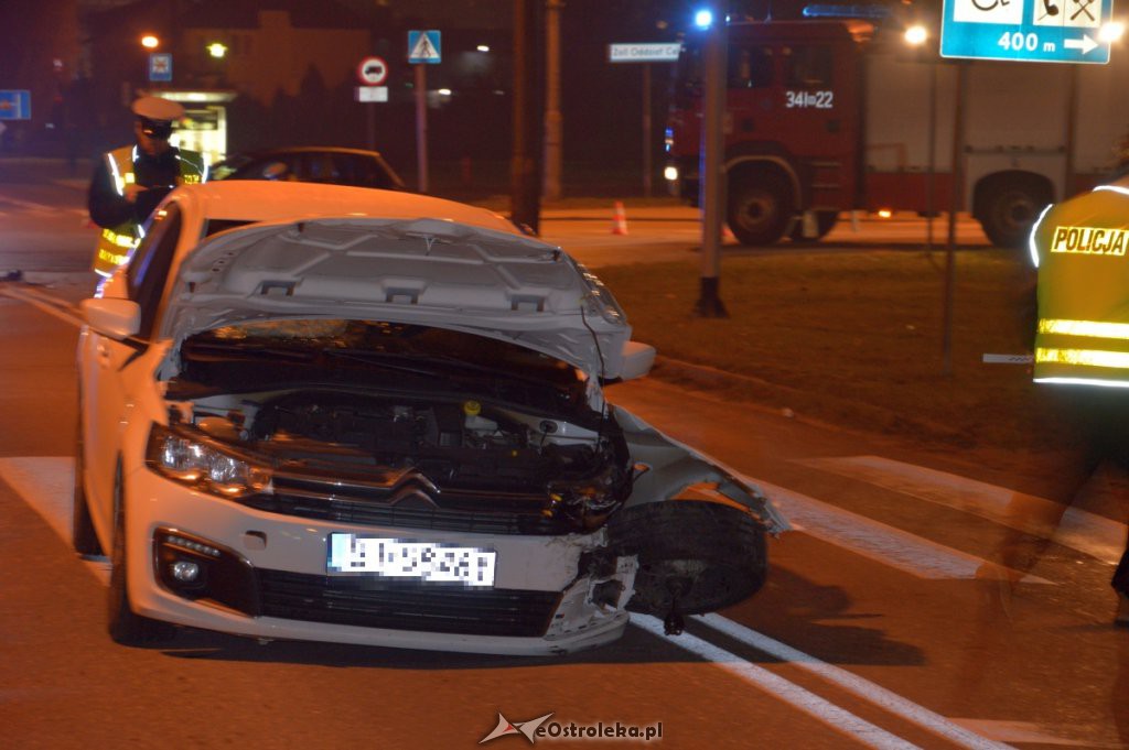 Wypadek na skrzyżowaniu przy ul. Goworowskiej i Pomian [31.10.2018] - zdjęcie #20 - eOstroleka.pl