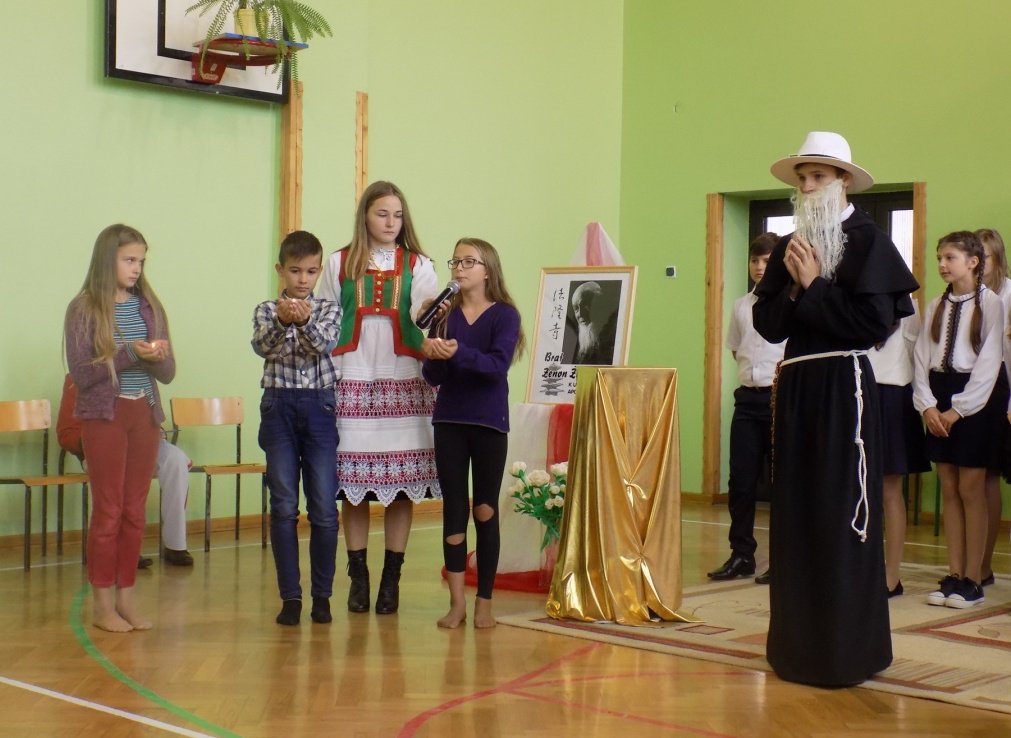 Dzień Patrona w Szkole Podstawowej w Wykrocie [02.11.2018] - zdjęcie #3 - eOstroleka.pl