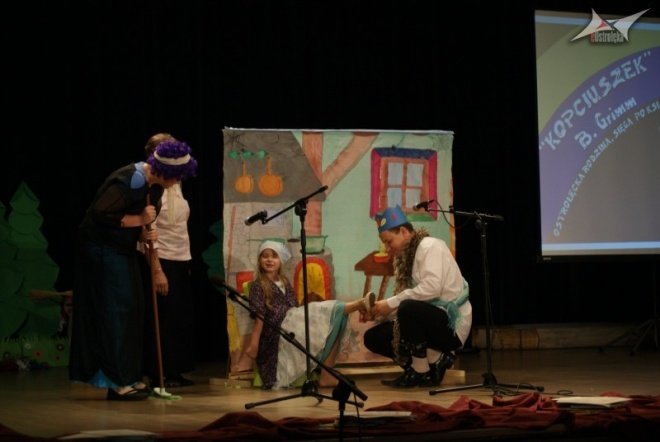 Cała Polska Czyta Dzieciom (10.06.2010) - zdjęcie #23 - eOstroleka.pl