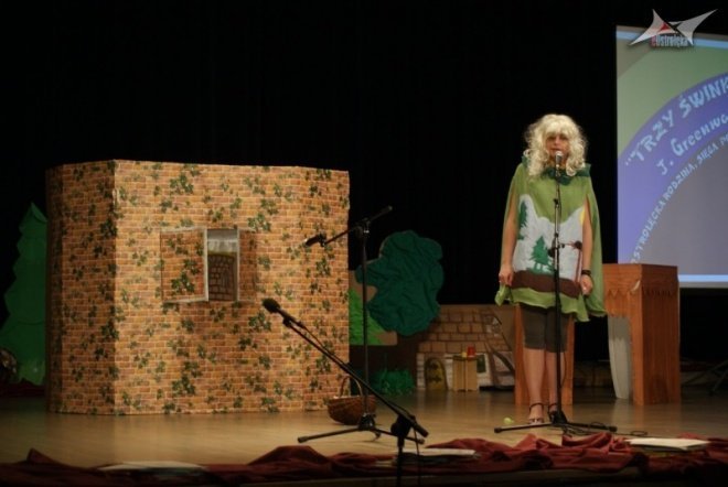 Cała Polska Czyta Dzieciom (10.06.2010) - zdjęcie #18 - eOstroleka.pl