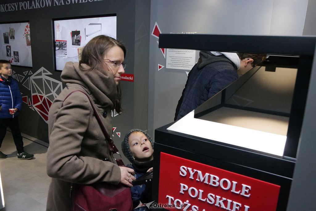 Ostrołęka świętuje 100. urodziny Niepodległej – Mobile Muzeum Multimedialne [10.11.2018] - zdjęcie #29 - eOstroleka.pl