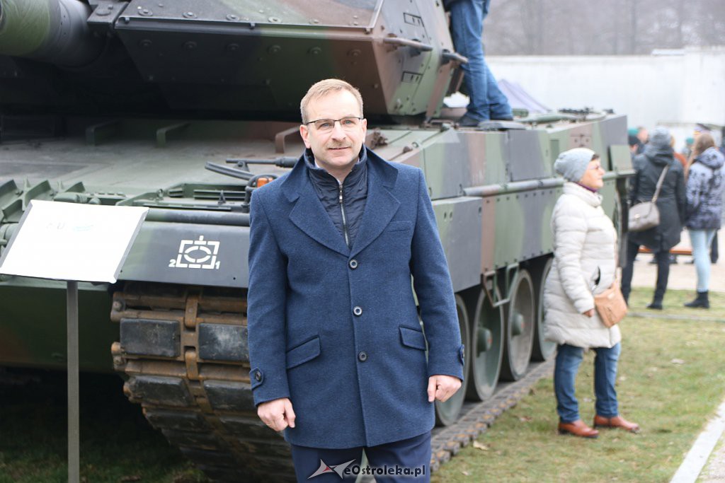 Ostrołęka: Trwa piknik militarny na Fortach Bema [10.11.2018] - zdjęcie #14 - eOstroleka.pl