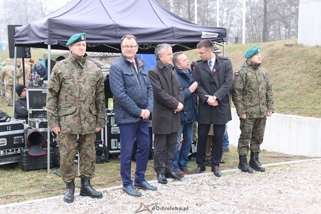 Ostrołęka: Trwa piknik militarny na Fortach Bema [10.11.2018] - zdjęcie #30 - eOstroleka.pl